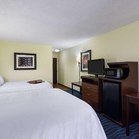 Hampton Inn Atlanta Perimeter Center Sandy Springs Exterior photo